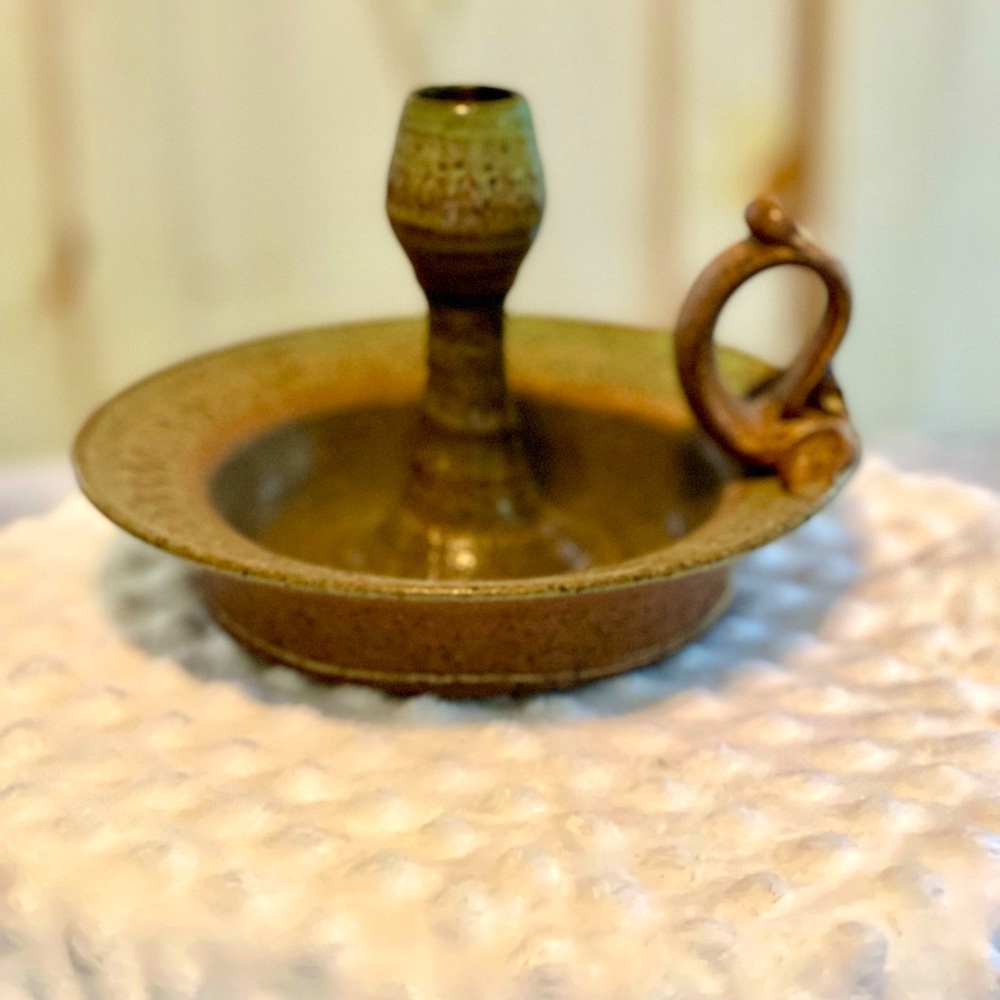 Studio Pottery
Candle Holder Candlestick Green
Glaze